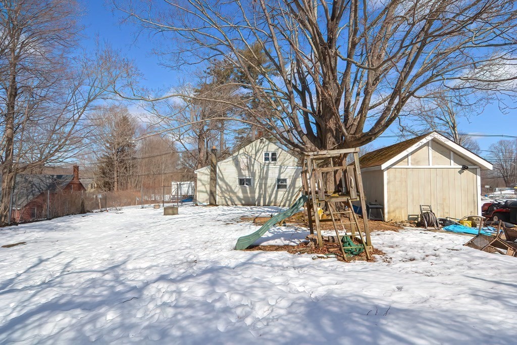 4 Monson Road Wales, MA 01081 - Photo 8 of 40