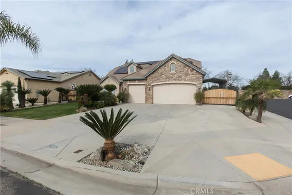 $659,000 | 3357 Buckingham Avenue, Clovis, CA 93619