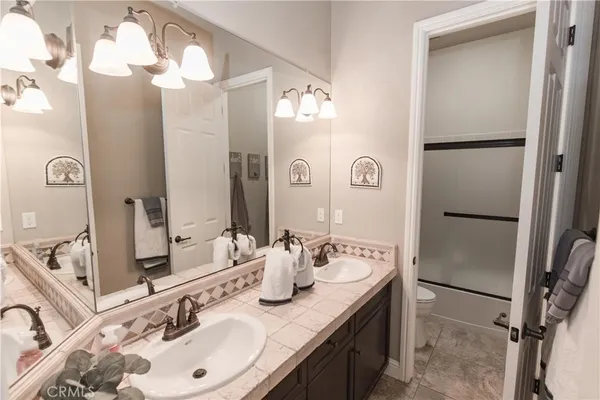 $659,000 | 3357 Buckingham Avenue, Clovis, CA 93619