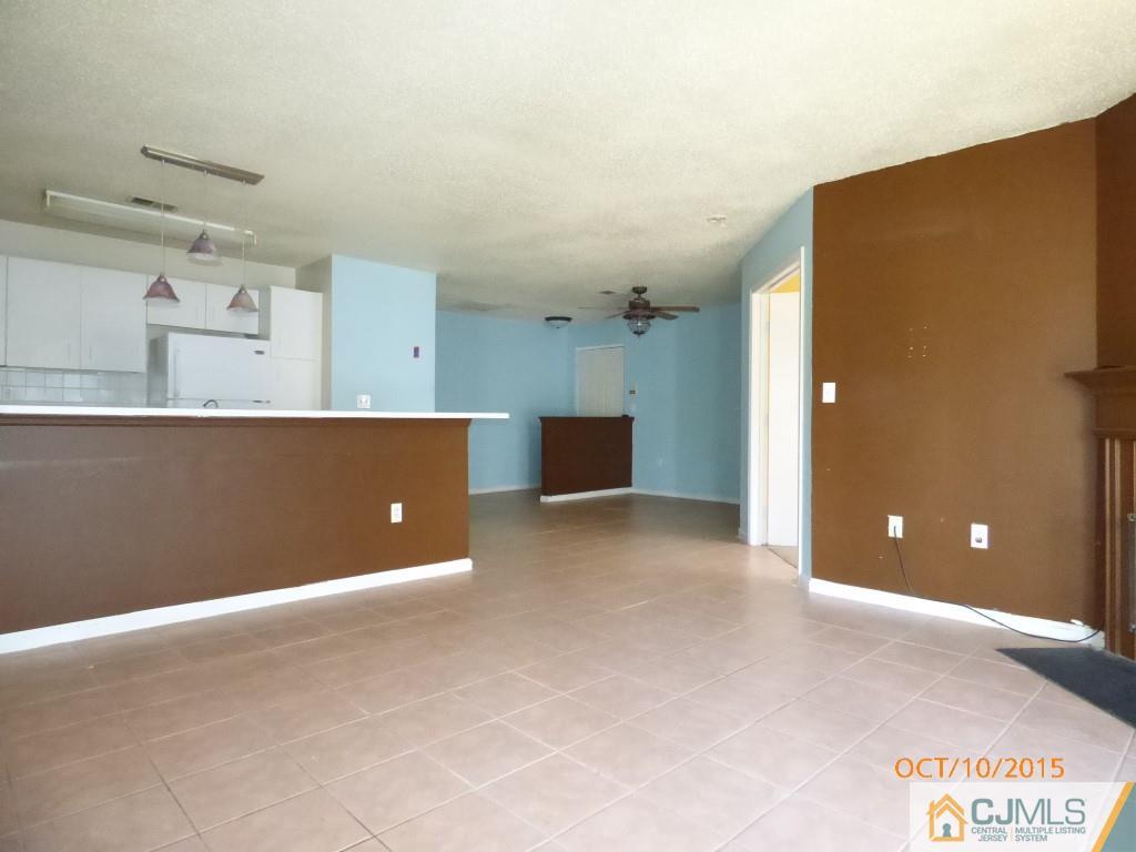 322 Edpas Road New Brunswick, NJ 08901 - Photo 4 of 16 Gallery Image 4