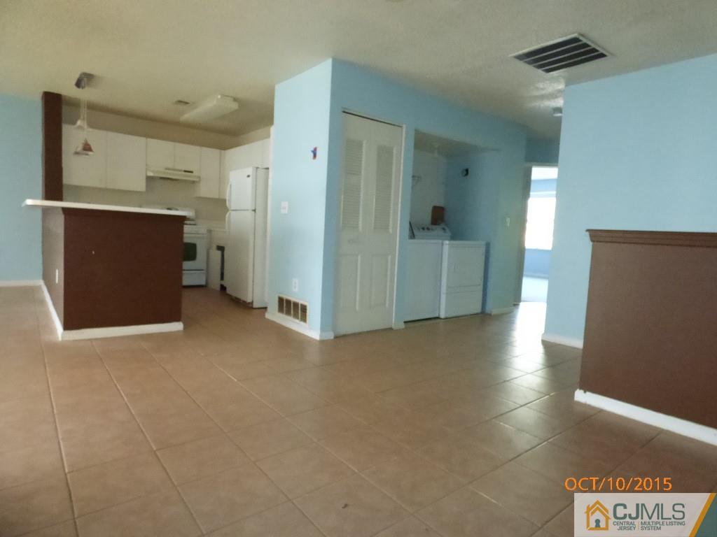 322 Edpas Road New Brunswick, NJ 08901 - Photo 5 of 16 Gallery Image 5