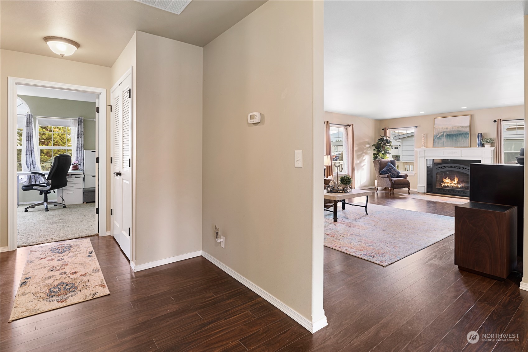 261 Chiesa Place Sequim, WA 98382 - Photo 22 of 39 a view of a livingroom with furniture and hardwood floor