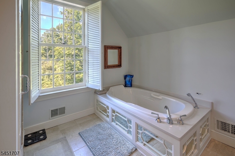 60 Potterstown Road Oldwick, NJ 08858 - Photo 24 of 45 Gallery Image 24