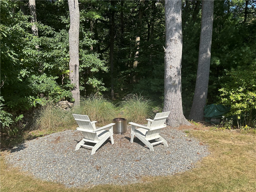 251 Old County Road Smithfield, RI 02917 - Photo 3 of 40