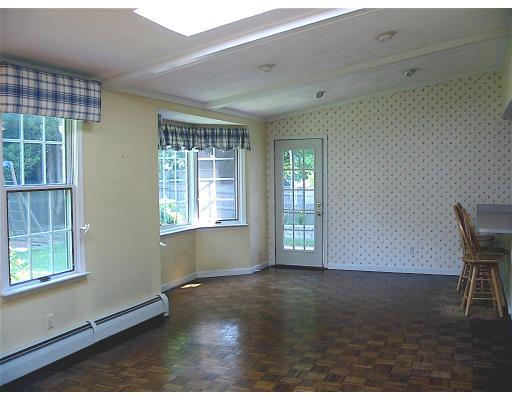 23 Pickwick Road Marblehead, MA 01945 - Photo 3 of 9
