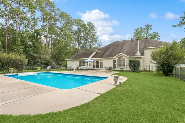 $549,000 | 405 Independence Drive, Mandeville, LA 70471