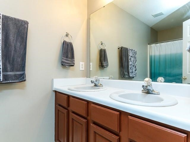 2124 Walnut Bluffs Lane Raleigh, NC 27610 - Photo 16 of 22 Master Bathroom