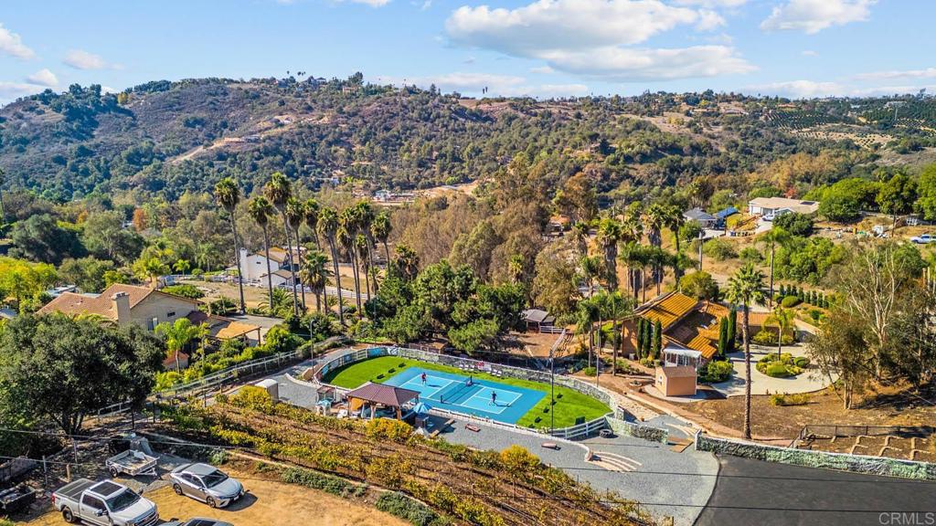 1569 Vía Monserate Fallbrook, CA 92028 - Photo 50 of 75