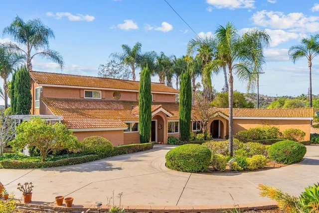 $1,398,000 | 1569 Vía Monserate, Fallbrook, CA 92028