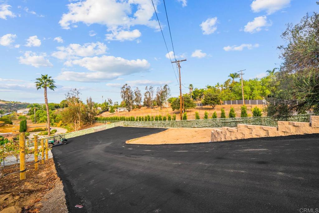 1569 Vía Monserate Fallbrook, CA 92028 - Photo 55 of 75 a view of a swimming pool