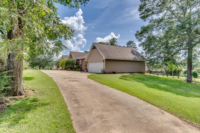 $248,000 | 211 West Maud Avenue, Mendenhall, MS 39114