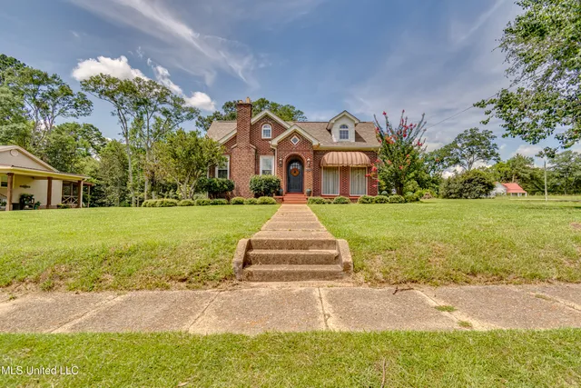 $248,000 | 211 West Maud Avenue, Mendenhall, MS 39114