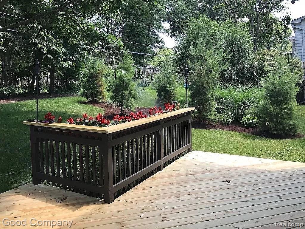 30123 Fox Grove Road Farmington, MI 48334 - Photo 23 of 36