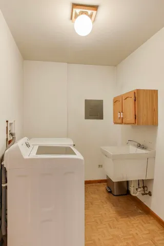 $240,000 | 174 Dunbar Lane, East Dundee, IL 60118