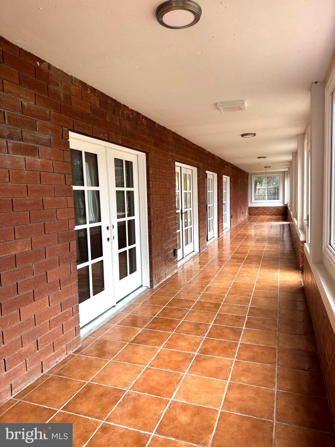 161 Pleasant Valley Road Titusville, NJ 08560 - Photo 27 of 63 a view of a flesh screen with wooden floor