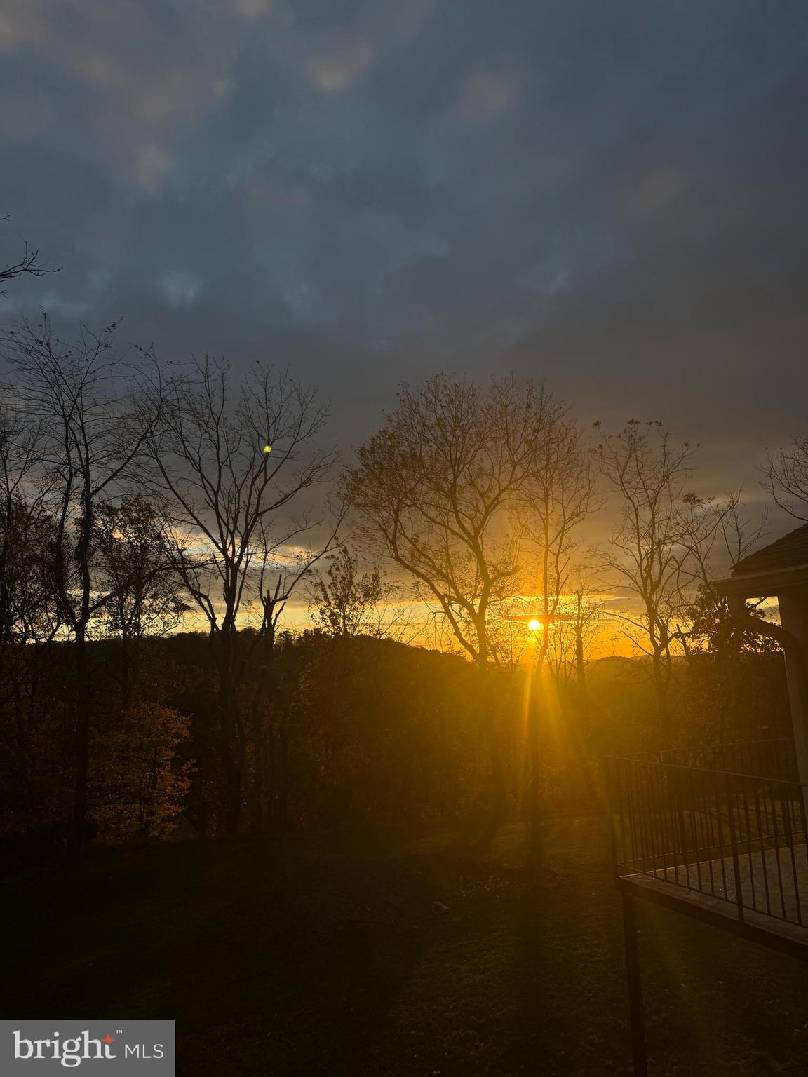 161 Pleasant Valley Road Titusville, NJ 08560 - Photo 48 of 63 a view of an ocean from a yard
