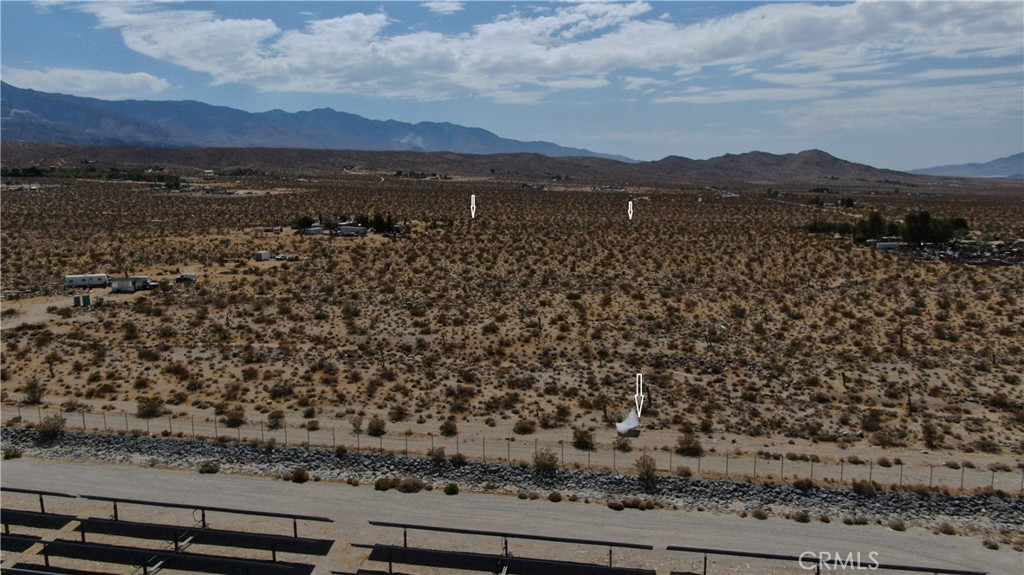 8001 Fairlane Road Lucerne Valley, CA 92356 - Photo 24 of 33 Gallery Image 24