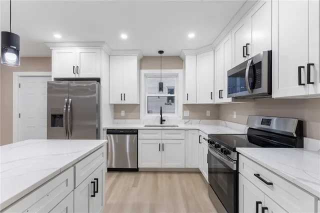 $675,000 | 54 Diamond Street, Providence, RI 02907