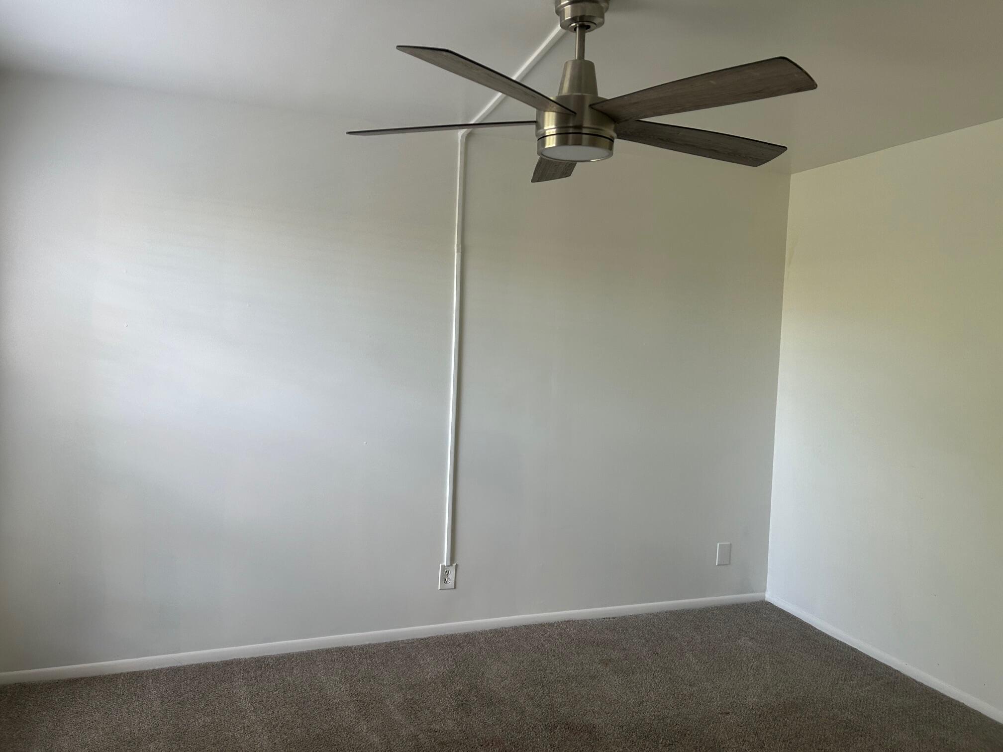 3502 Gardens E Drive, Unit B Palm Beach Gardens, FL 33410 - Photo 4 of 6 IMG_1472