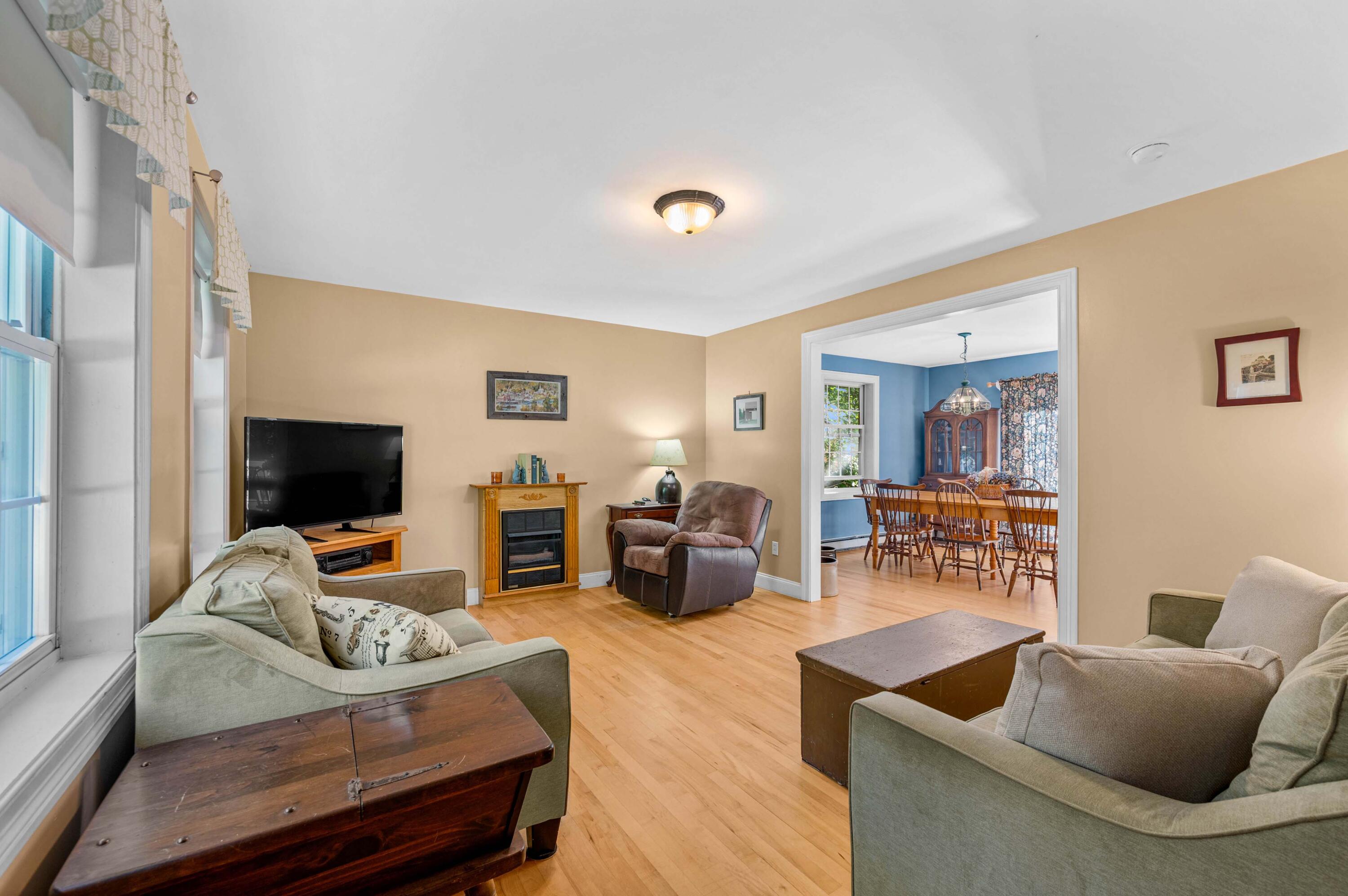 33 Anthoine Road Windham, ME 04062 - Photo 5 of 52 5-33-Anthoine-Rd-5