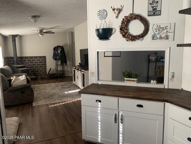 61333 Rough Rock Road Seligman, AZ 86337 - Photo 4 of 34 5 rocky top