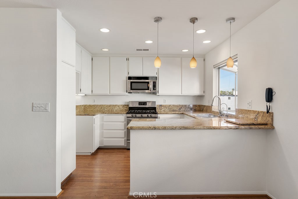 426 West First Street Tustin, CA 92780 - Photo 9 of 28