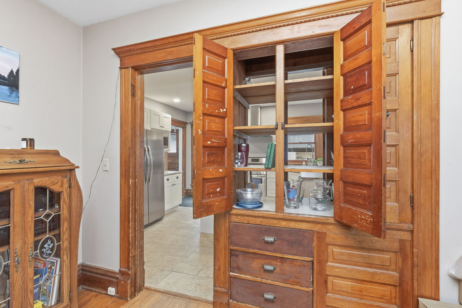 410 West Reader Street Elburn, IL 60119 - Photo 7 of 19 a view of front door of house