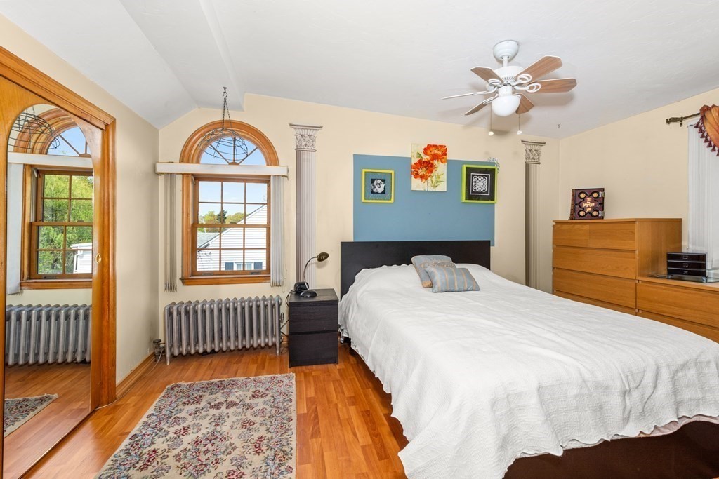 164 Beaconsfield Road Worcester, MA 01602 - Photo 27 of 40 a bedroom with a bed and a window