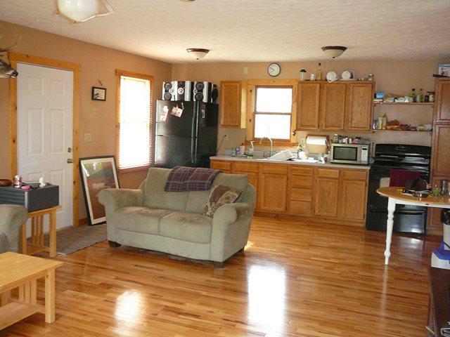 10073 Webb Road Logan, OH 43138 - Photo 7 of 16 Gallery Image 7