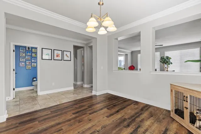 a view of livingroom with kitchen