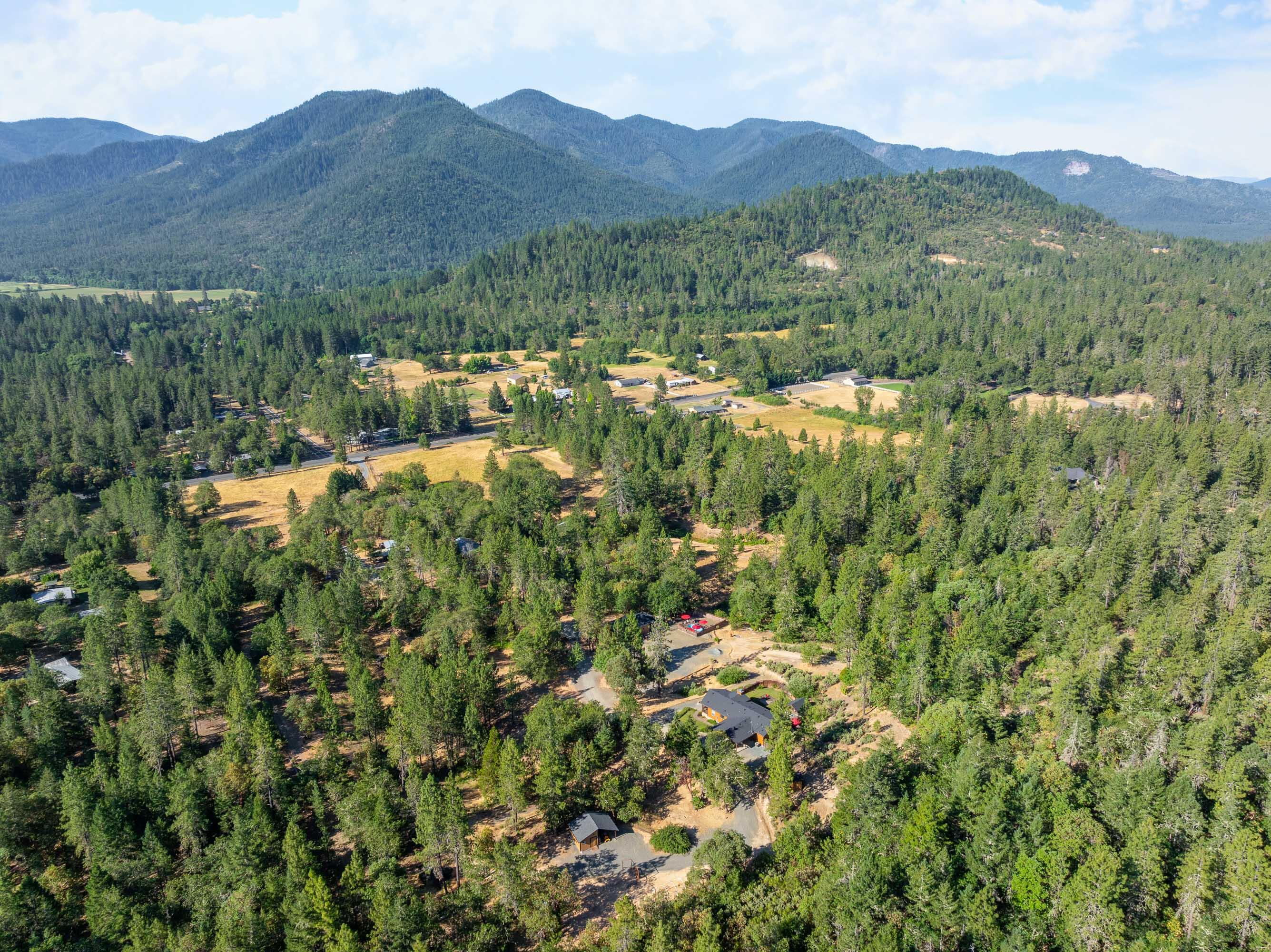 312 Stringer Gap Road Grants Pass, OR 97527 - Photo 41 of 47 DRONE (5 of 8)
