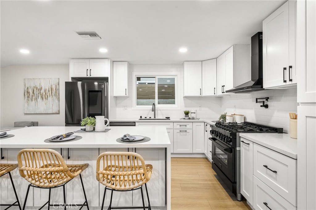 3660 Pioneer Boulevard Long Beach, CA 90808 - Photo 16 of 50