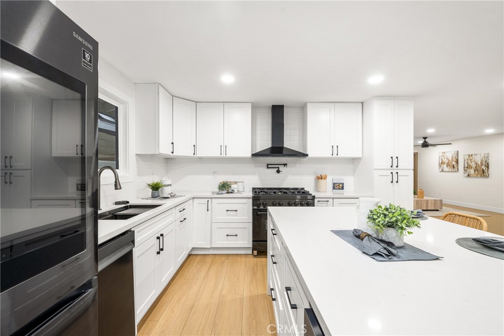 3660 Pioneer Boulevard Long Beach, CA 90808 - Photo 19 of 50