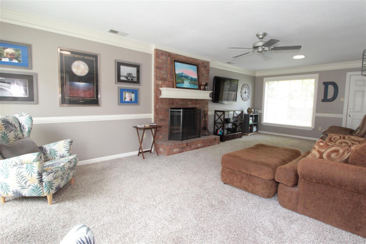 8082 Farmingdale Road Germantown, TN 38138 - Photo 3 of 20 Gallery Image 3