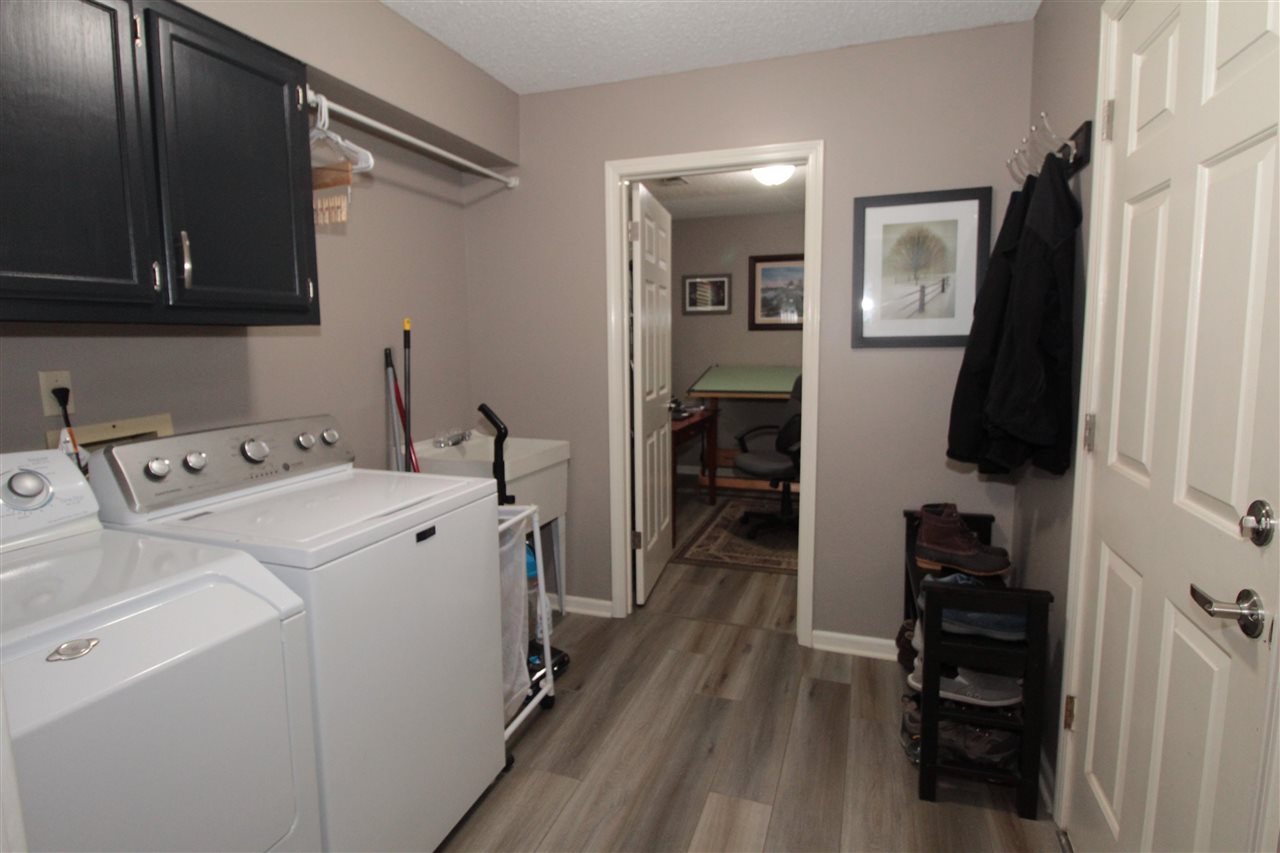 8082 Farmingdale Road Germantown, TN 38138 - Photo 9 of 20 Gallery Image 9