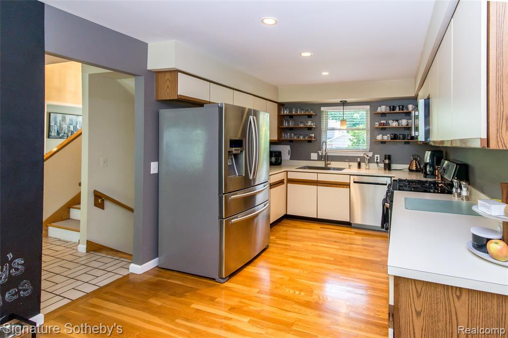 576 Ten Point Drive Rochester Hills, MI 48309 - Photo 13 of 51