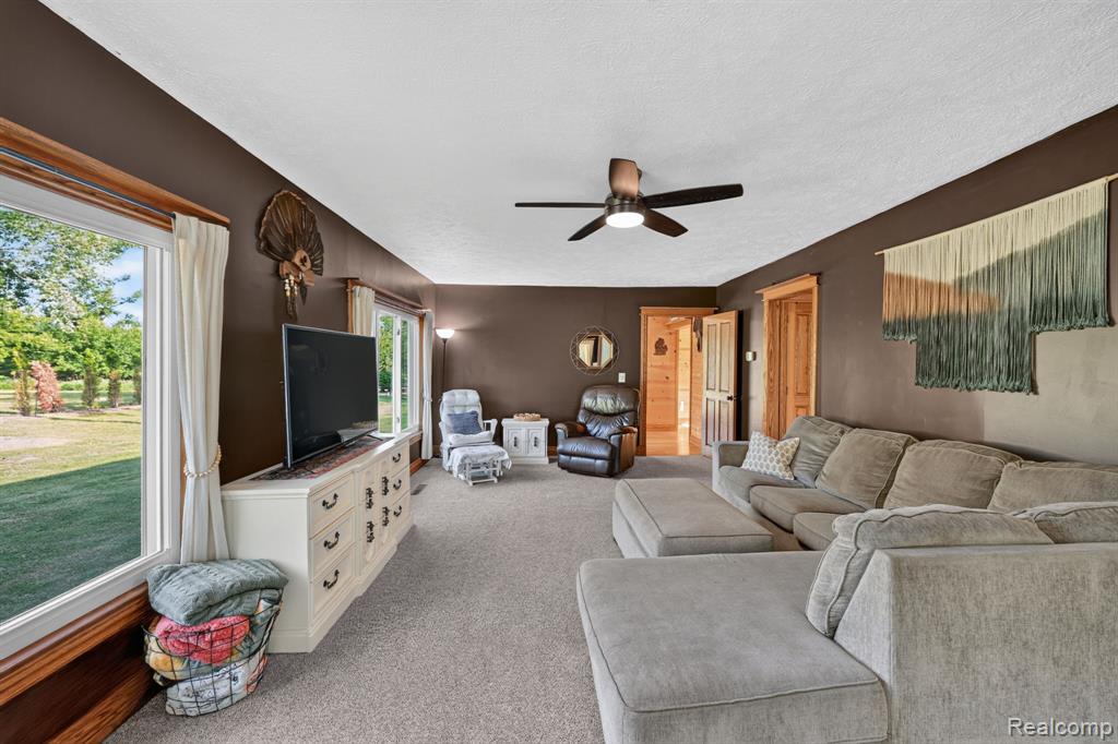 3658 Newburg Road Durand, MI 48429 - Photo 9 of 56