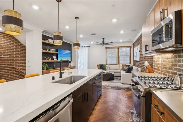 $1,059,000 | 831 South Grable Circle, Orange, CA 92868