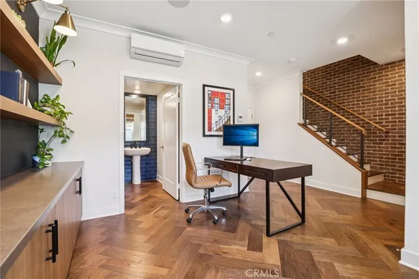 $1,059,000 | 831 South Grable Circle, Orange, CA 92868