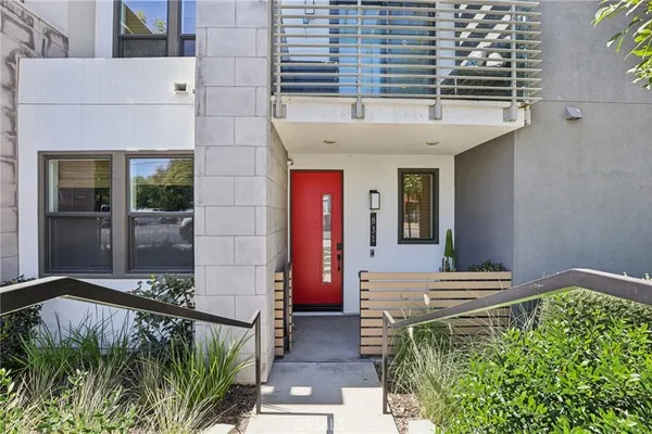 $1,059,000 | 831 South Grable Circle, Orange, CA 92868