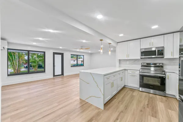 $599,900 | 4114 Southwest 49th Court, Dania Beach, FL 33314