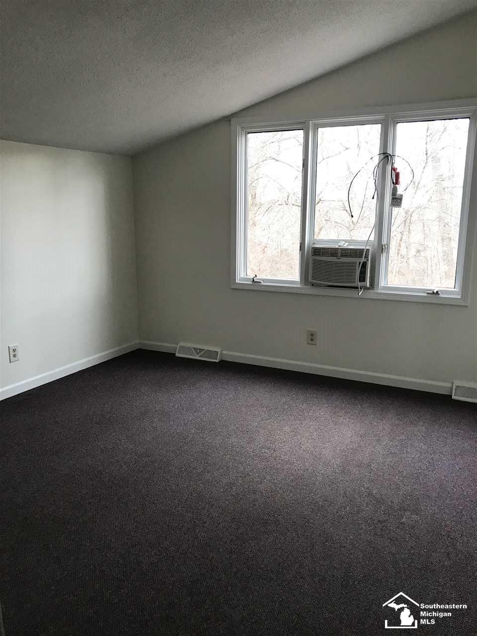 1699 Hubbard Road Monroe, MI 48161 - Photo 14 of 32