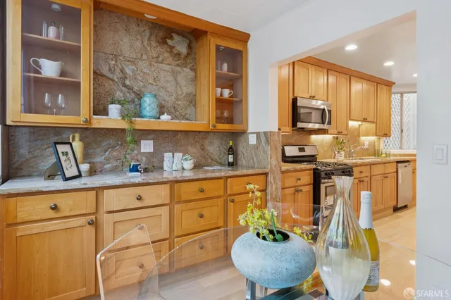 $1,395,000 | 1385 Vallejo Street, San Francisco, CA 94109