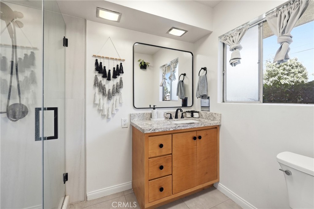 933 North Pine Avenue Rialto, CA 92376 - Photo 29 of 40