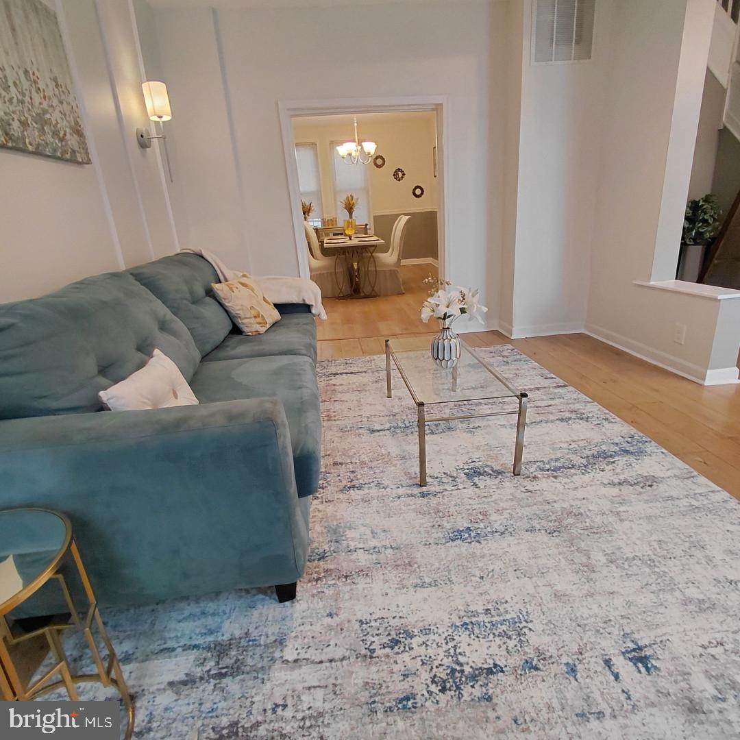 502 Lyndhurst Street Baltimore, MD 21229 - Photo 2 of 31