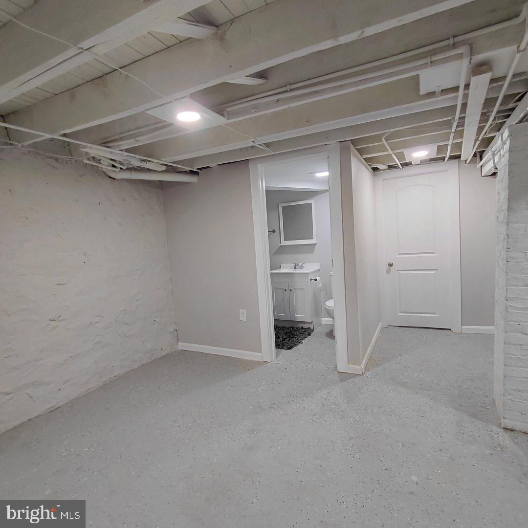 502 Lyndhurst Street Baltimore, MD 21229 - Photo 22 of 31