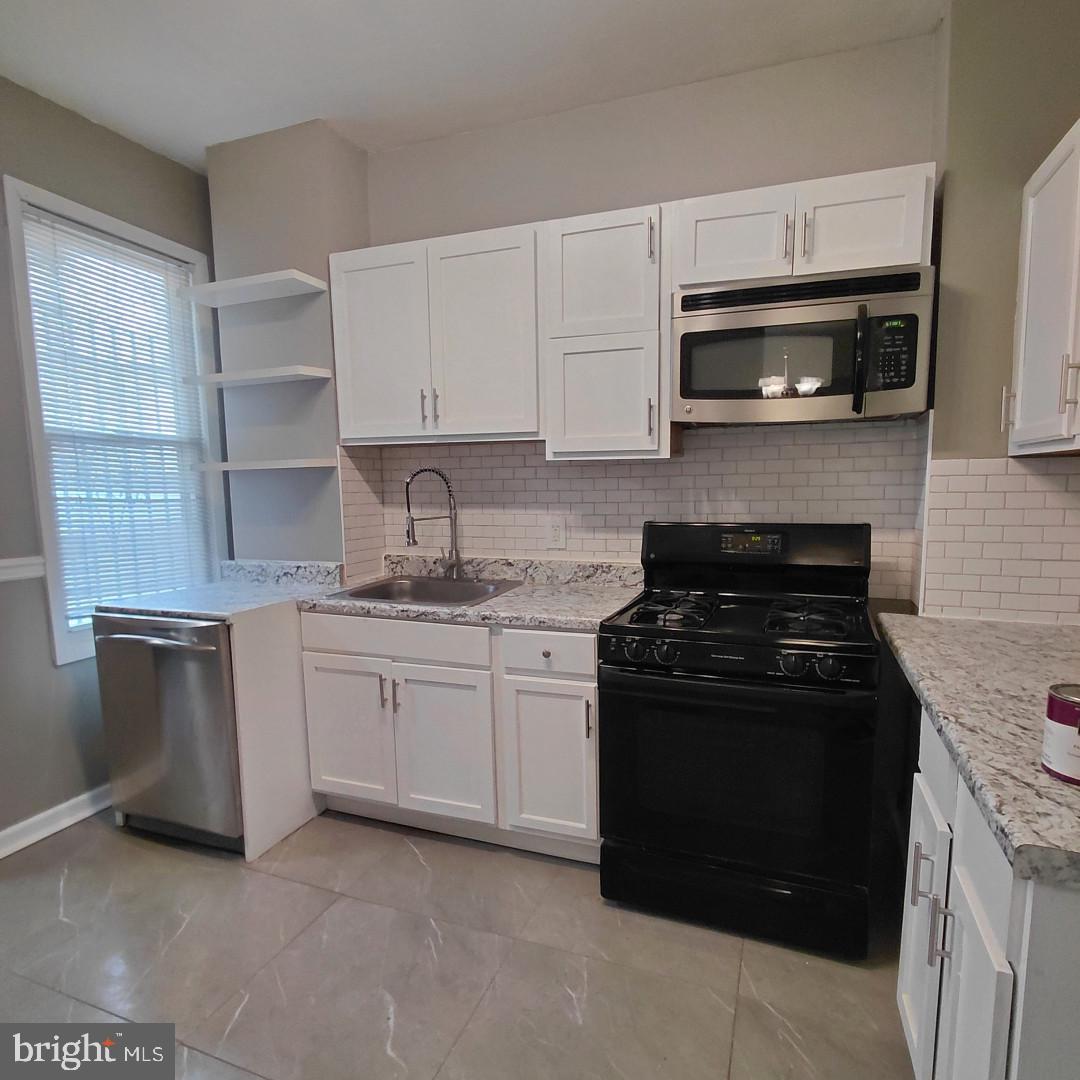 502 Lyndhurst Street Baltimore, MD 21229 - Photo 8 of 31