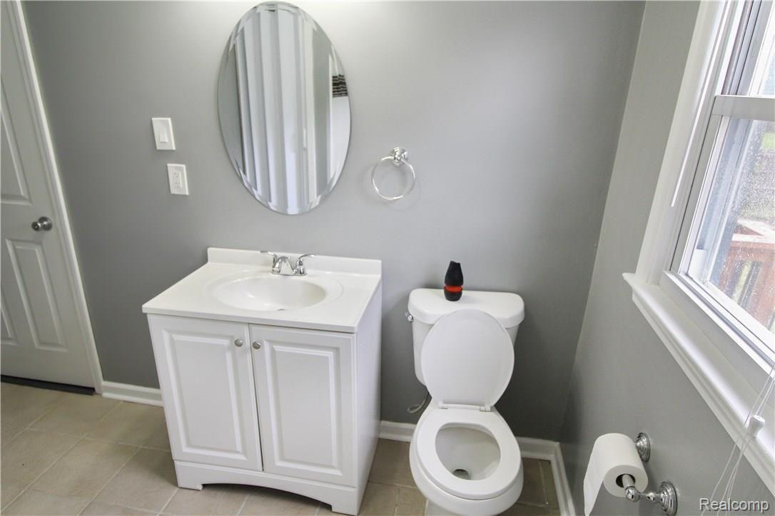 25942 Superior Road Taylor, MI 48180 - Photo 17 of 21 IMG_3384.jpg