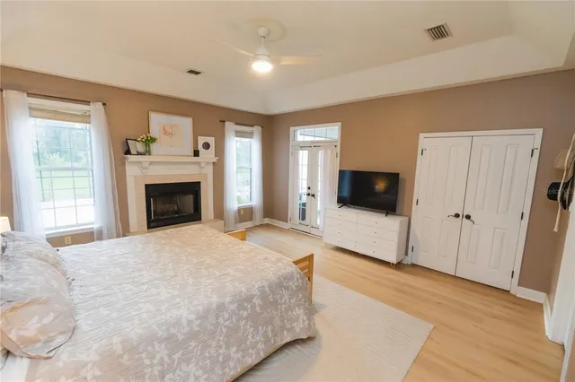 a view of a storage & utility room with dryer and washer