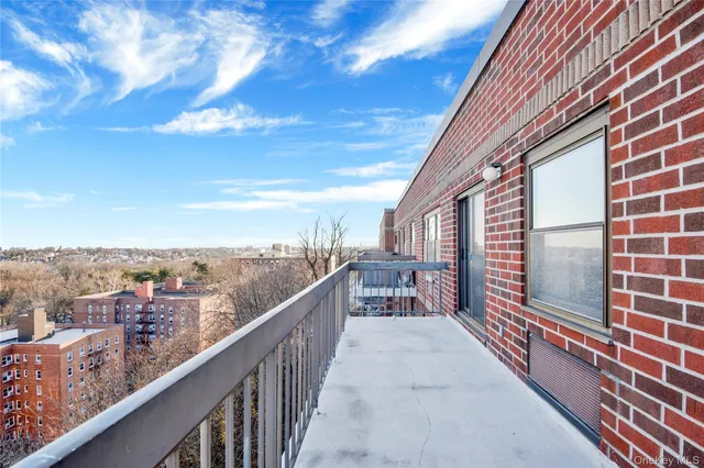 $505,000 | 1376 Midland Avenue, Unit 813, Bronxville, NY 10708